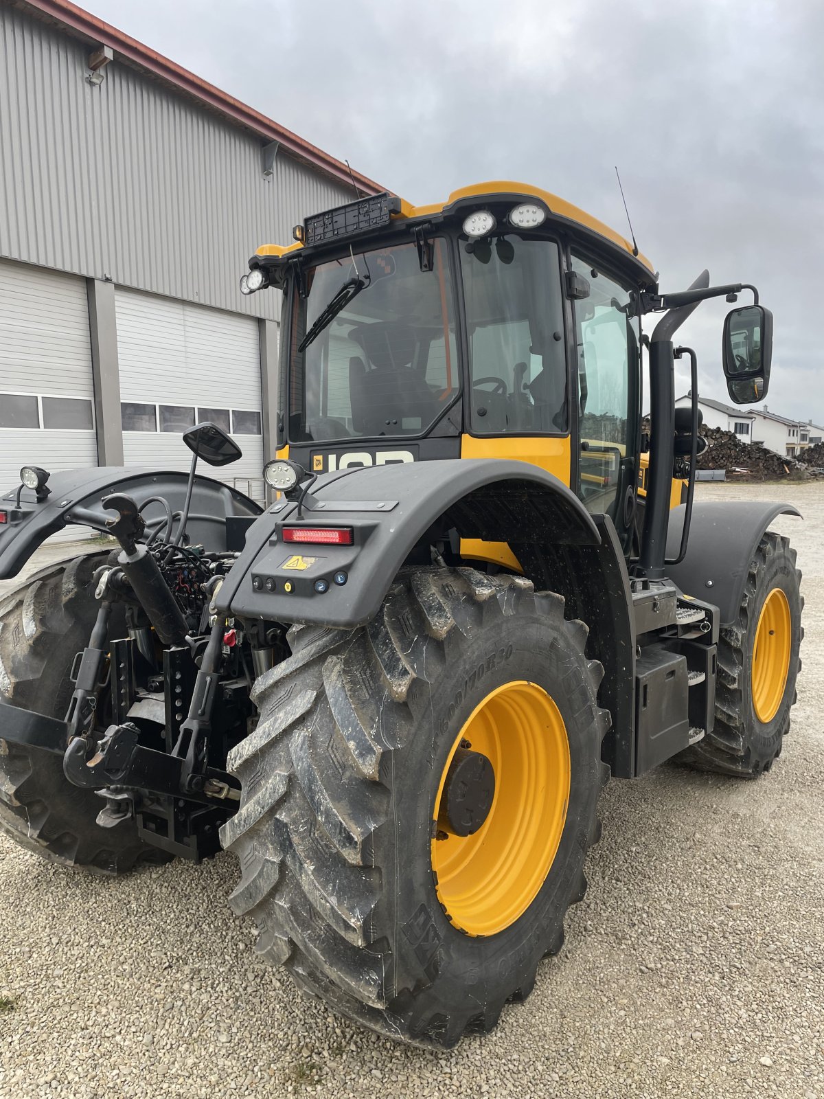 Traktor des Typs JCB Fastrac 4220, Gebrauchtmaschine in Seubersdorf (Bild 4)