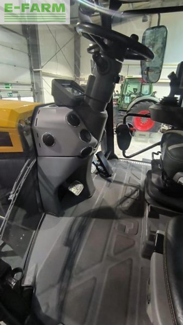 Traktor del tipo JCB fastrac 4220, Gebrauchtmaschine en SKARBIMIERZ – OSIEDLE (Imagen 9)