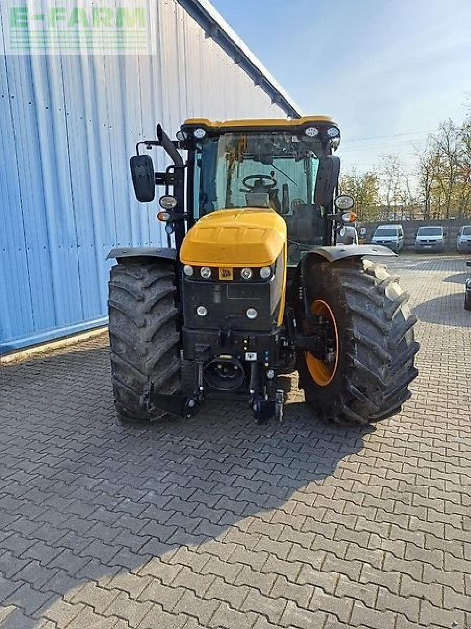 Traktor Türe ait JCB fastrac 4220, Gebrauchtmaschine içinde SKARBIMIERZ – OSIEDLE (resim 2)