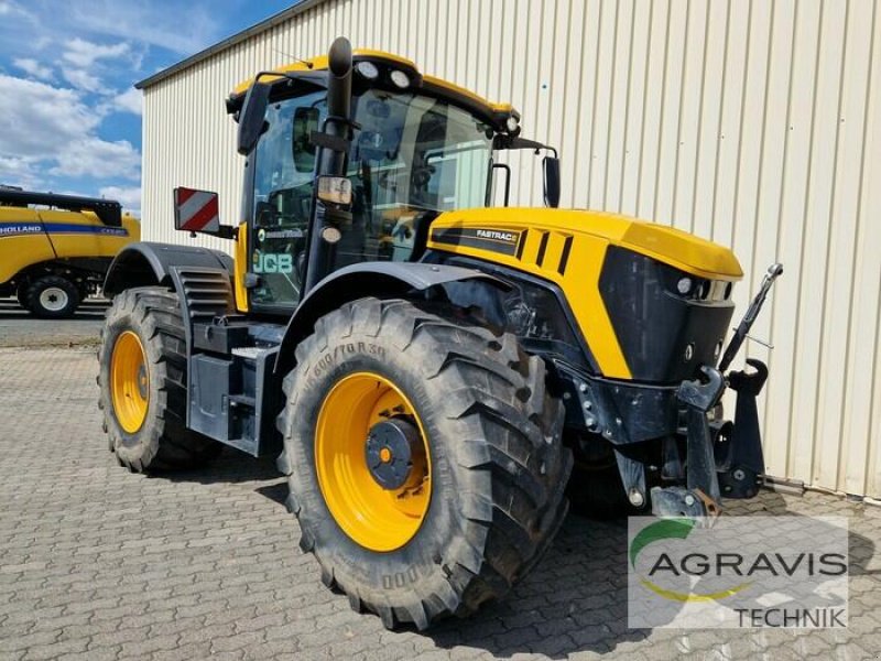 Traktor van het type JCB FASTRAC 4220, Gebrauchtmaschine in Grimma (Foto 2)