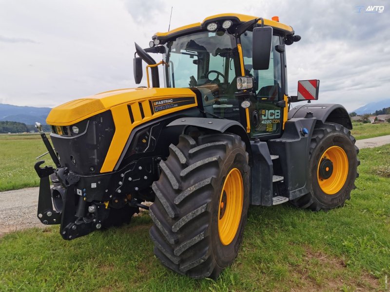 Traktor Türe ait JCB Fastrac 4220, Neumaschine içinde Naklo (resim 1)