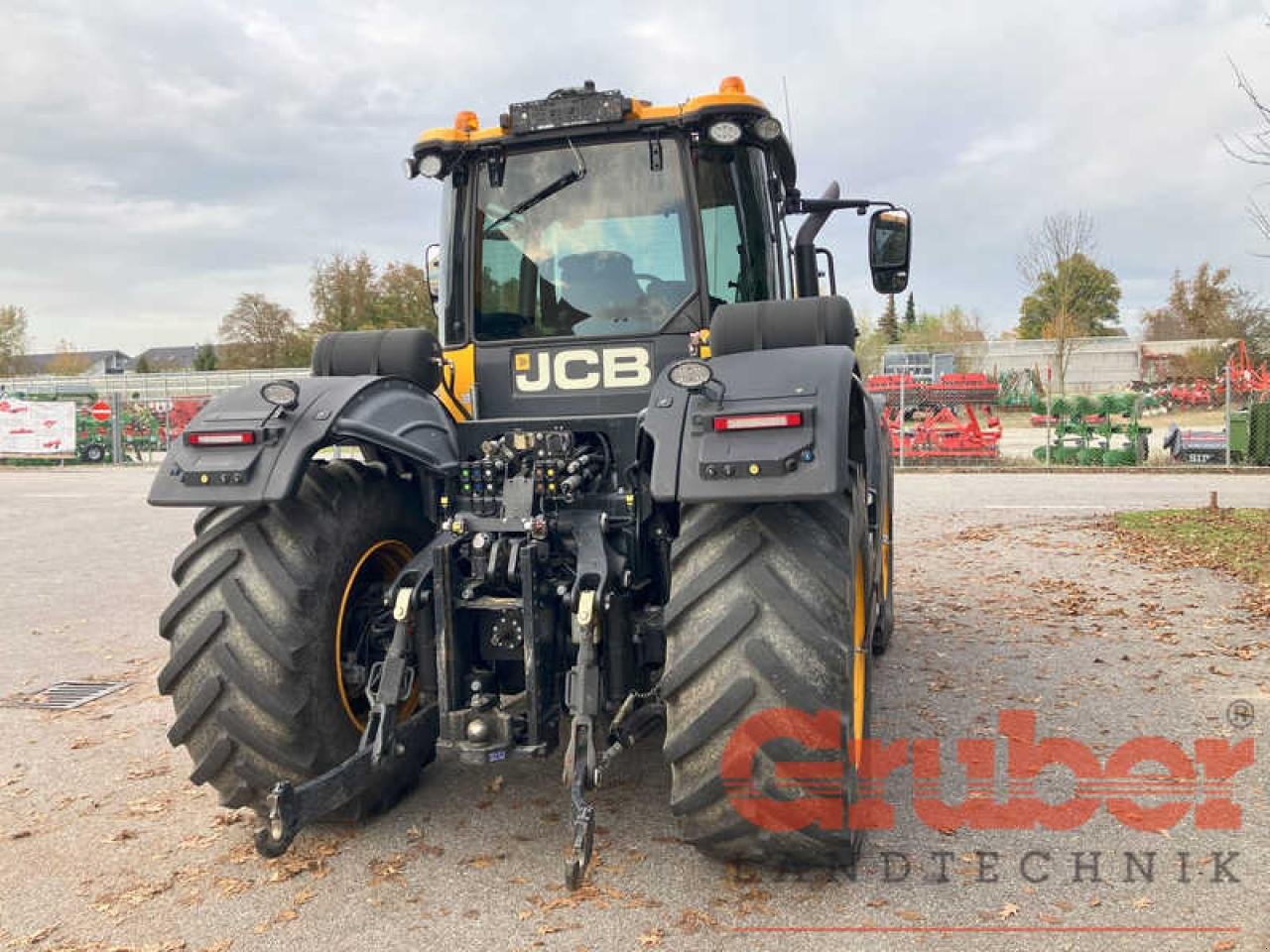 Traktor του τύπου JCB Fastrac 4220, Gebrauchtmaschine σε Ampfing (Φωτογραφία 4)