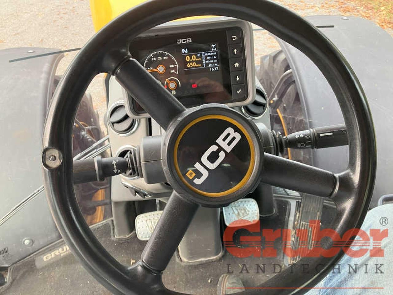 Traktor του τύπου JCB Fastrac 4220, Gebrauchtmaschine σε Ampfing (Φωτογραφία 17)