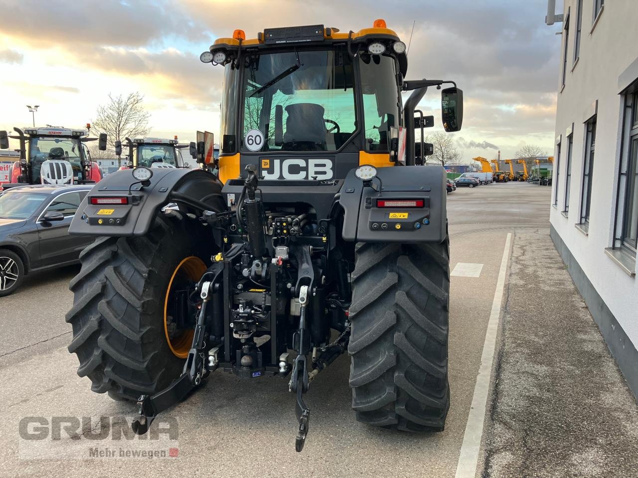 Traktor typu JCB Fastrac 4220, Gebrauchtmaschine v Friedberg-Derching (Obrázok 3)