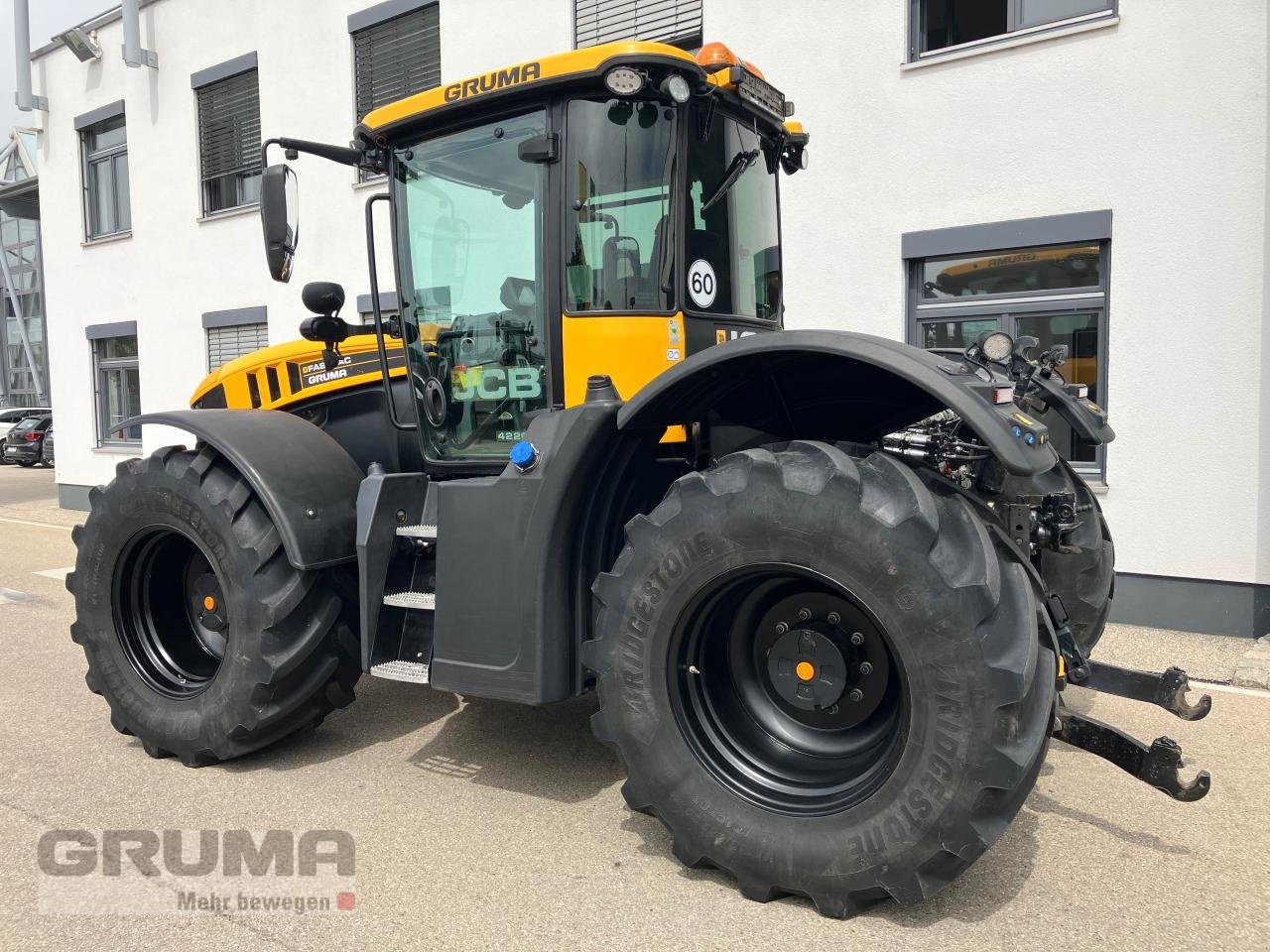 Traktor typu JCB Fastrac 4220, Gebrauchtmaschine w Friedberg-Derching (Zdjęcie 5)