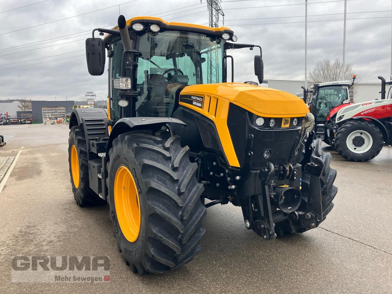 Traktor van het type JCB Fastrac 4220, Gebrauchtmaschine in Friedberg-Derching (Foto 2)