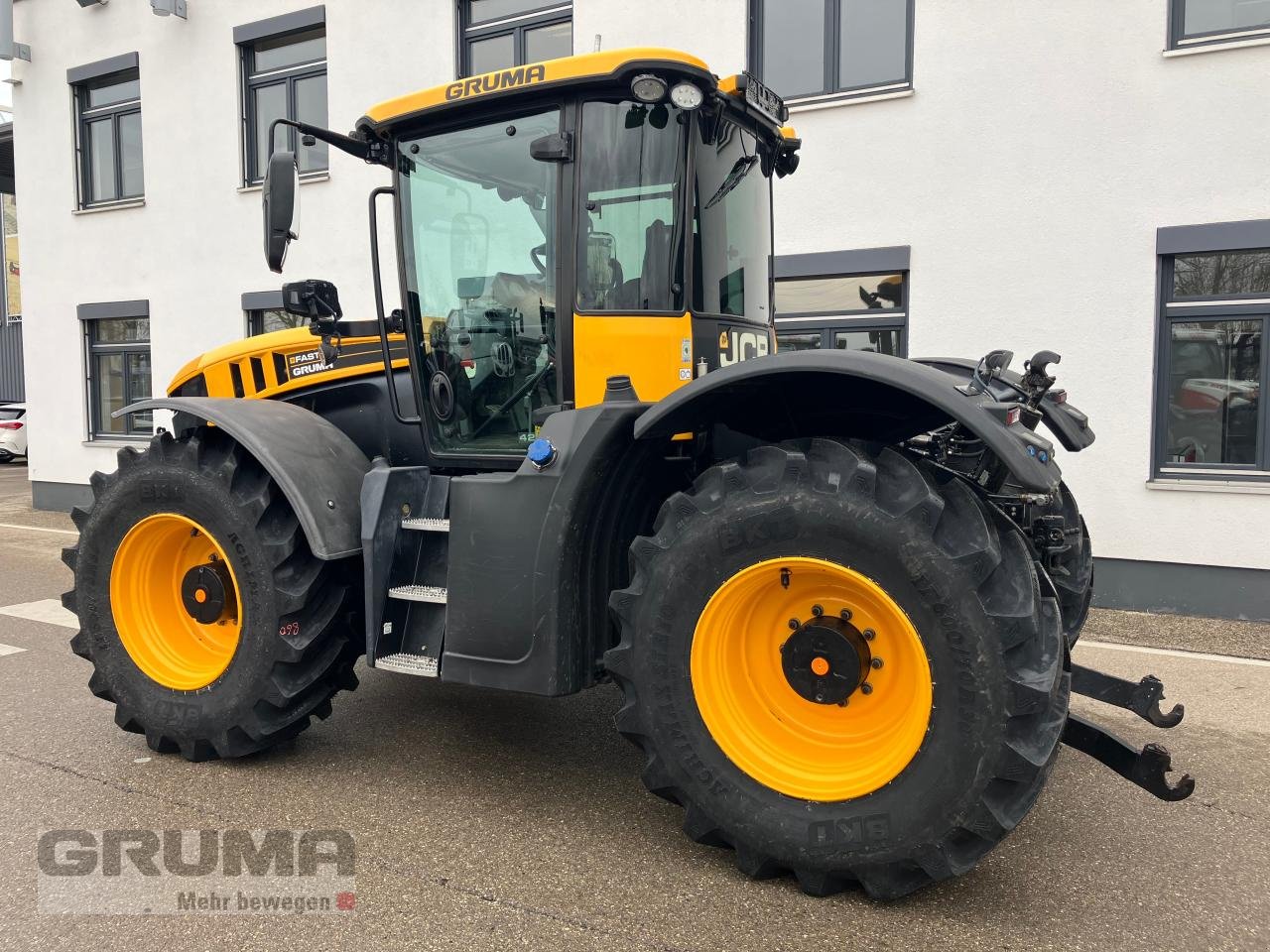 Traktor van het type JCB Fastrac 4220, Gebrauchtmaschine in Friedberg-Derching (Foto 4)