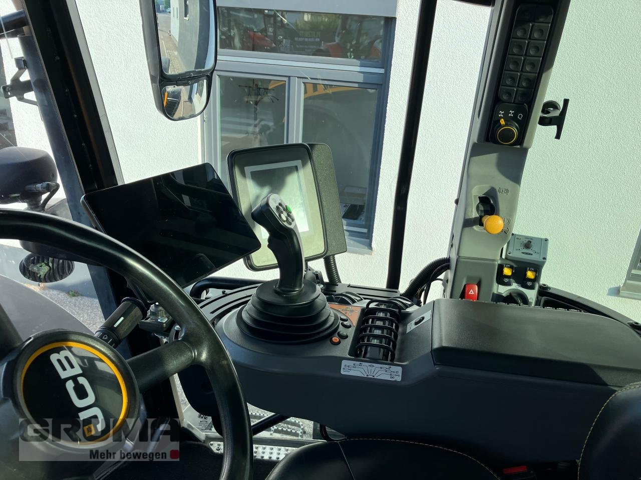 Traktor du type JCB Fastrac 4220, Gebrauchtmaschine en Friedberg-Derching (Photo 11)