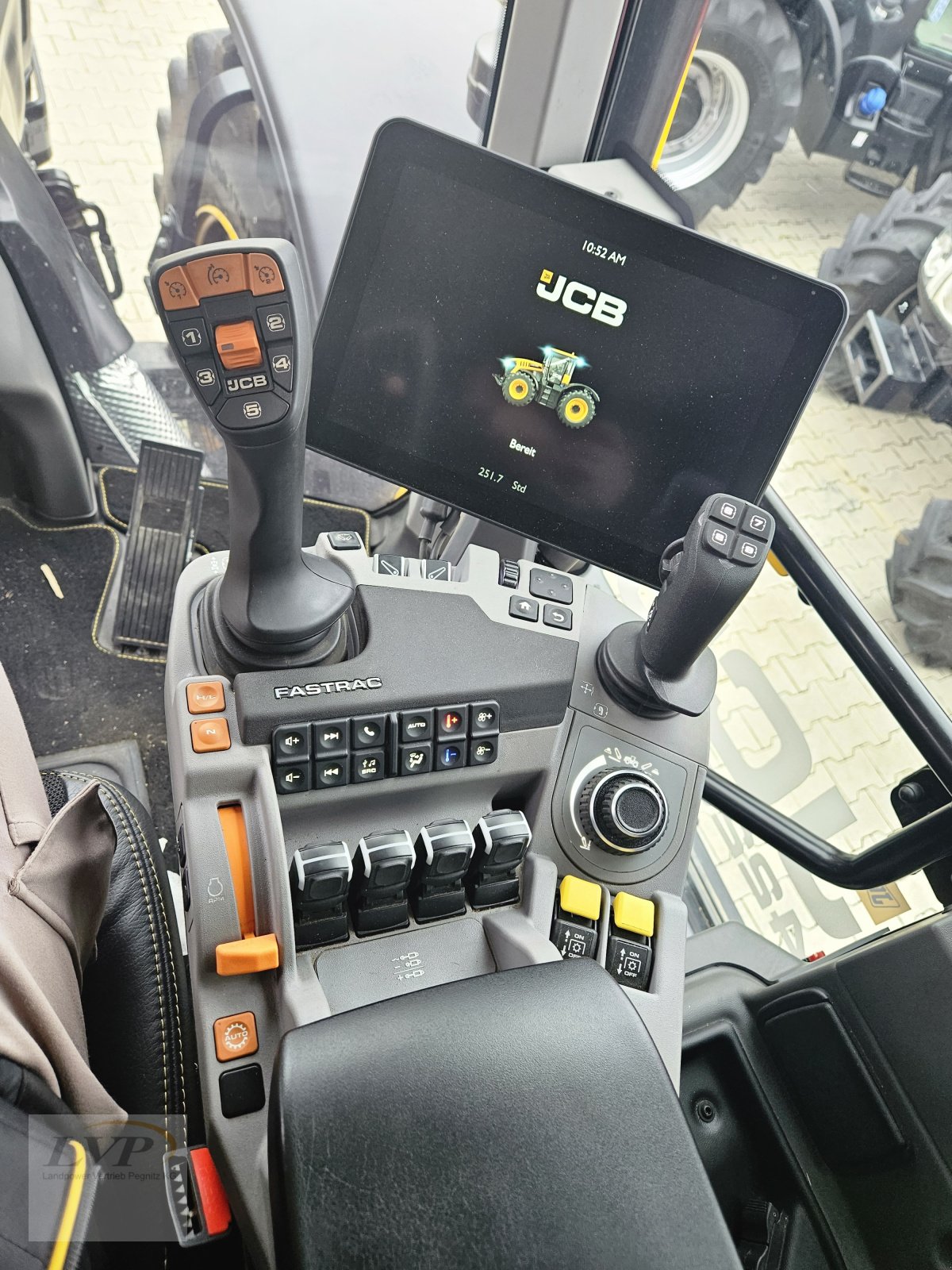 Traktor del tipo JCB Fastrac 4220, Neumaschine en Hohenau (Imagen 12)