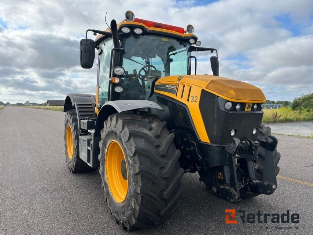 Traktor typu JCB Fastrac 4220, Gebrauchtmaschine w Rødovre (Zdjęcie 1)