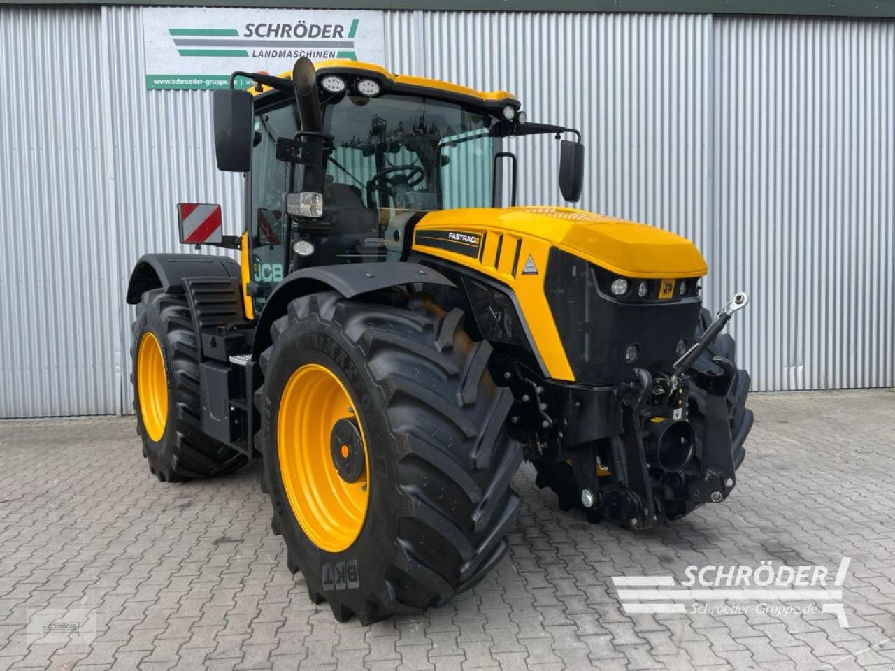 Traktor za tip JCB FASTRAC 4220, Gebrauchtmaschine u Wildeshausen (Slika 1)