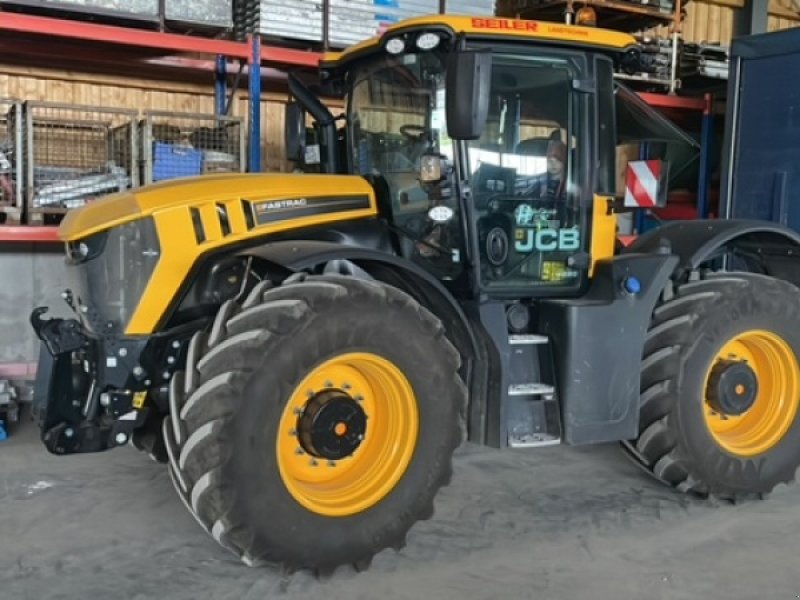 Traktor del tipo JCB Fastrac 4220, Gebrauchtmaschine en Merkendorf (Imagen 1)