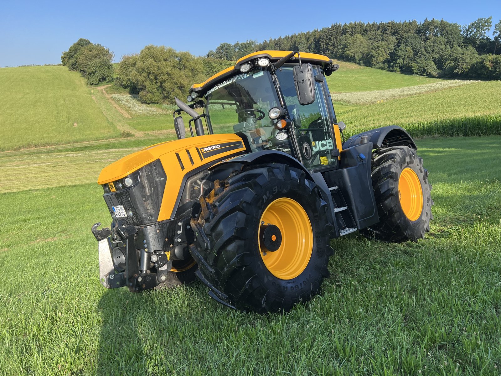 Traktor του τύπου JCB Fastrac 4220, Gebrauchtmaschine σε Feaunberg (Φωτογραφία 5)