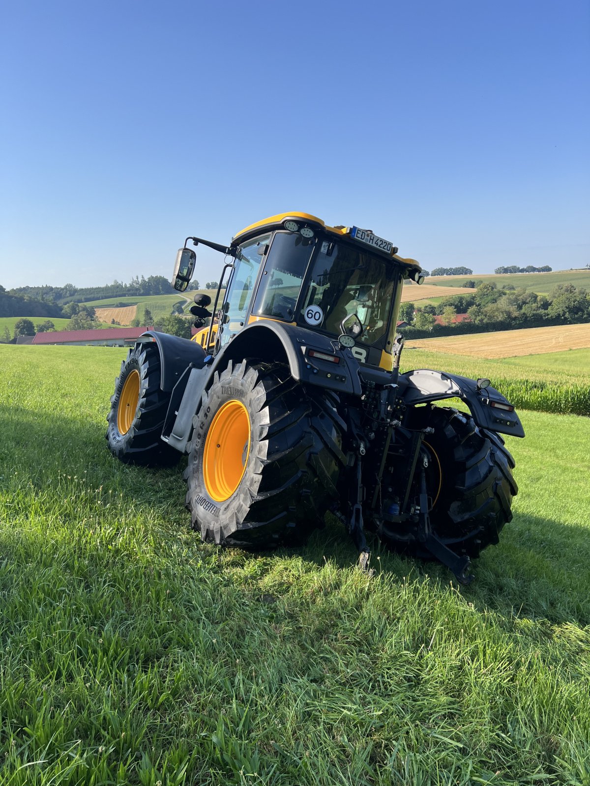 Traktor del tipo JCB Fastrac 4220, Gebrauchtmaschine en Feaunberg (Imagen 9)