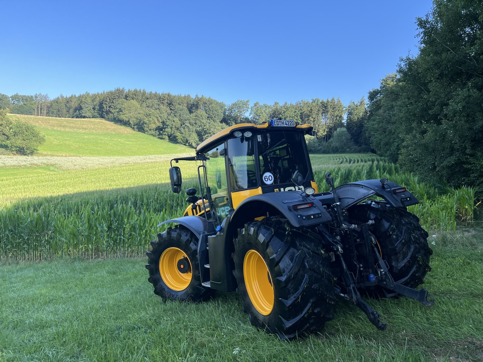 Traktor del tipo JCB Fastrac 4220, Gebrauchtmaschine en Feaunberg (Imagen 10)