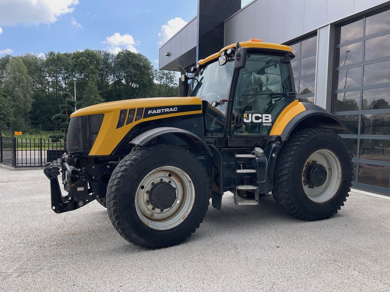 Traktor a típus JCB Fastrac 8250, Gebrauchtmaschine ekkor: Holten (Kép 1)