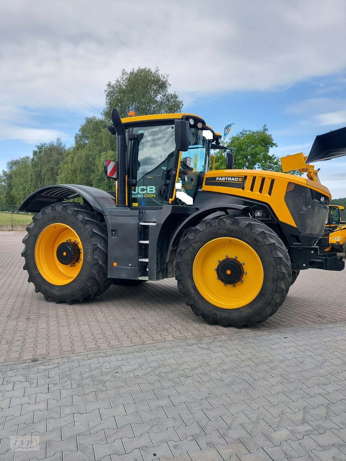 Traktor Türe ait JCB Fastrac 8290 I-CON gleich wie 8330, Gebrauchtmaschine içinde Pegnitz (resim 4)