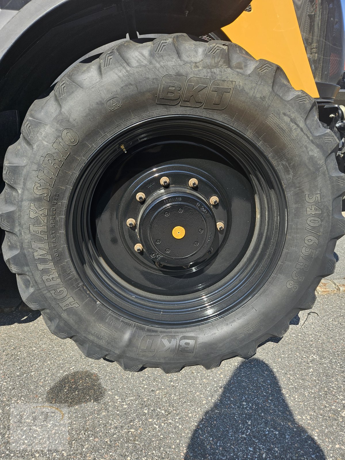 Traktor of the type JCB Fastrac 8310, Gebrauchtmaschine in Hohenau (Picture 5)