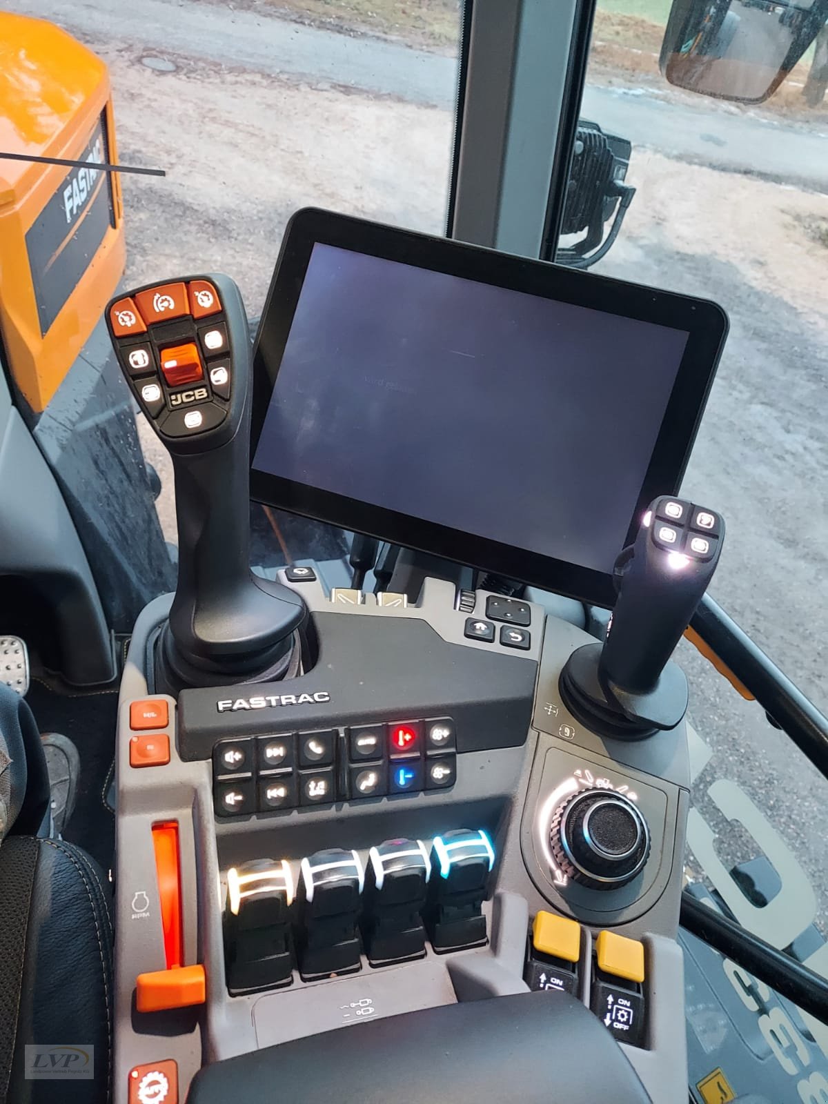 Traktor του τύπου JCB Fastrac 8330 I-CON Demo Vol, Gebrauchtmaschine σε Pegnitz (Φωτογραφία 12)