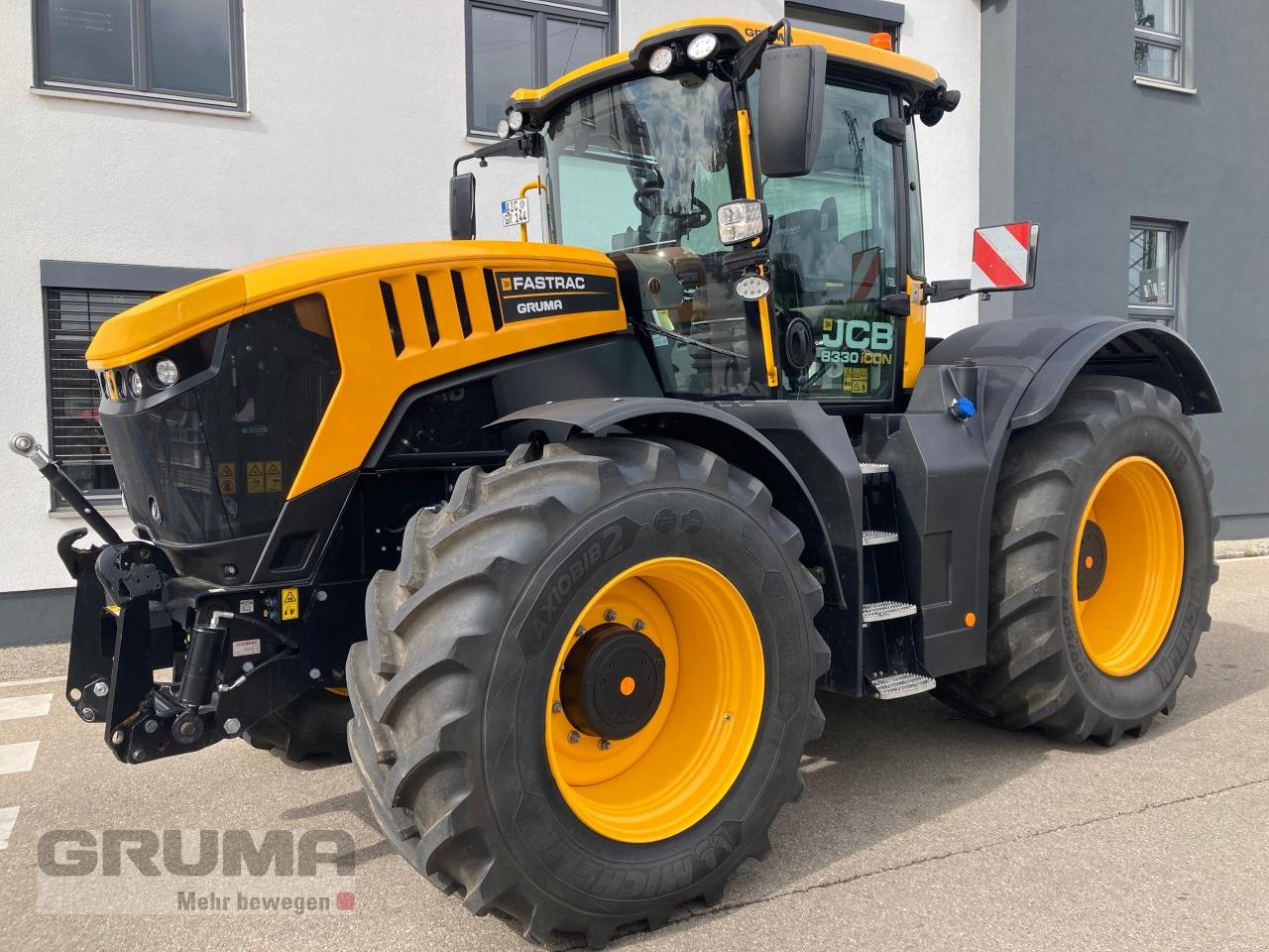 Traktor typu JCB Fastrac 8330 iCON, Gebrauchtmaschine v Friedberg-Derching (Obrázek 1)