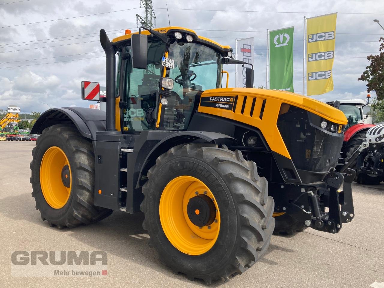 Traktor a típus JCB Fastrac 8330 iCON, Gebrauchtmaschine ekkor: Friedberg-Derching (Kép 2)