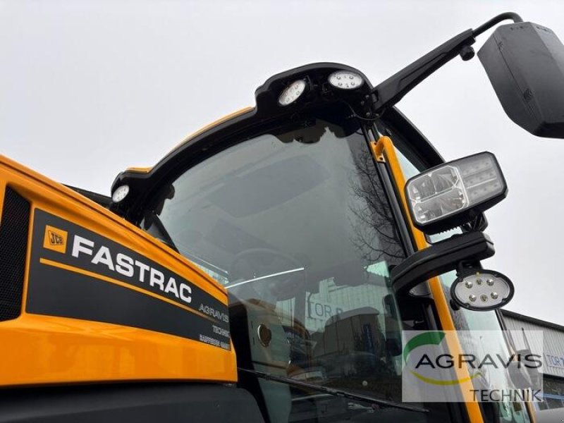 Traktor van het type JCB FASTRAC 8330 STUFE V ICON, Gebrauchtmaschine in Meppen (Foto 7)