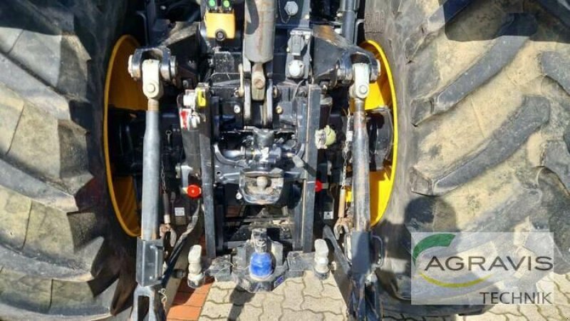 Traktor του τύπου JCB FASTRAC 8330 T4F, Gebrauchtmaschine σε Königslutter (Φωτογραφία 7)