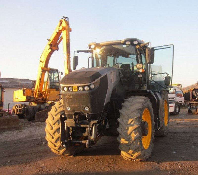 Traktor typu JCB FASTRAC 8330, Gebrauchtmaschine v BRIGNAIS (Obrázek 2)