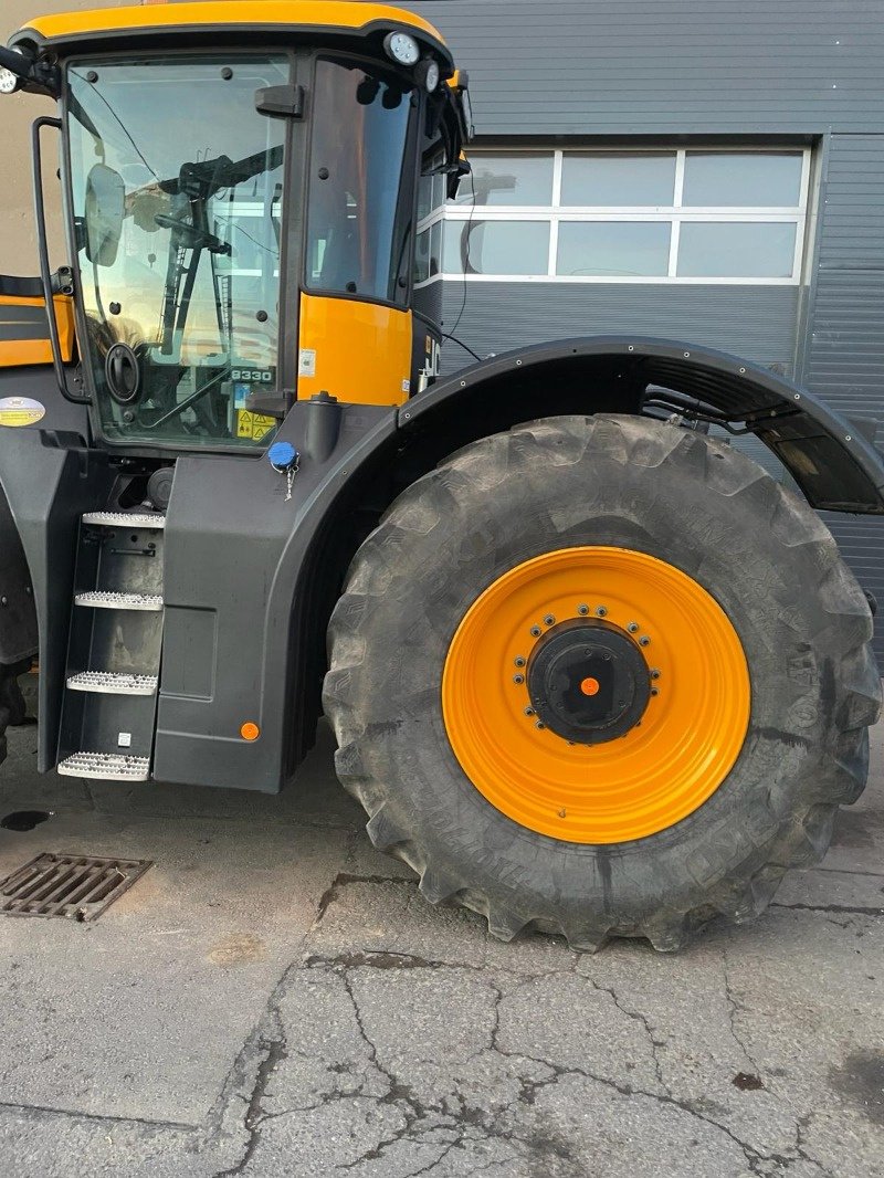 Traktor of the type JCB Fastrac 8330, Gebrauchtmaschine in Ebeleben (Picture 2)