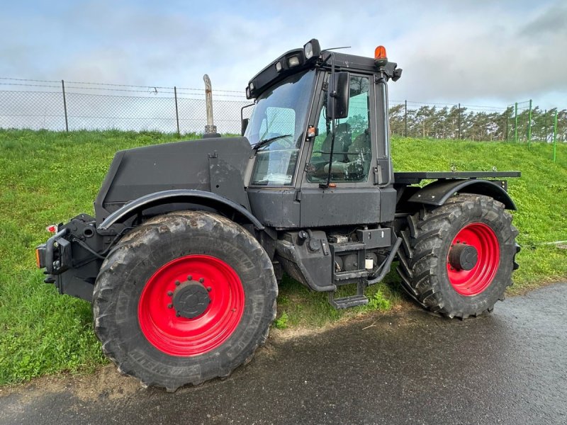 Traktor du type JCB Fastrac, Gebrauchtmaschine en Hillerse (Photo 1)