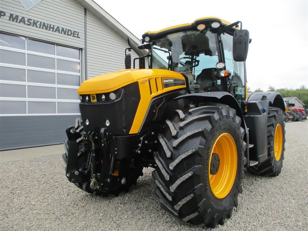 Traktor tip JCB Fasttrac 4220 med frontlift og fuld affjedring, Gebrauchtmaschine in Lintrup (Poză 6)