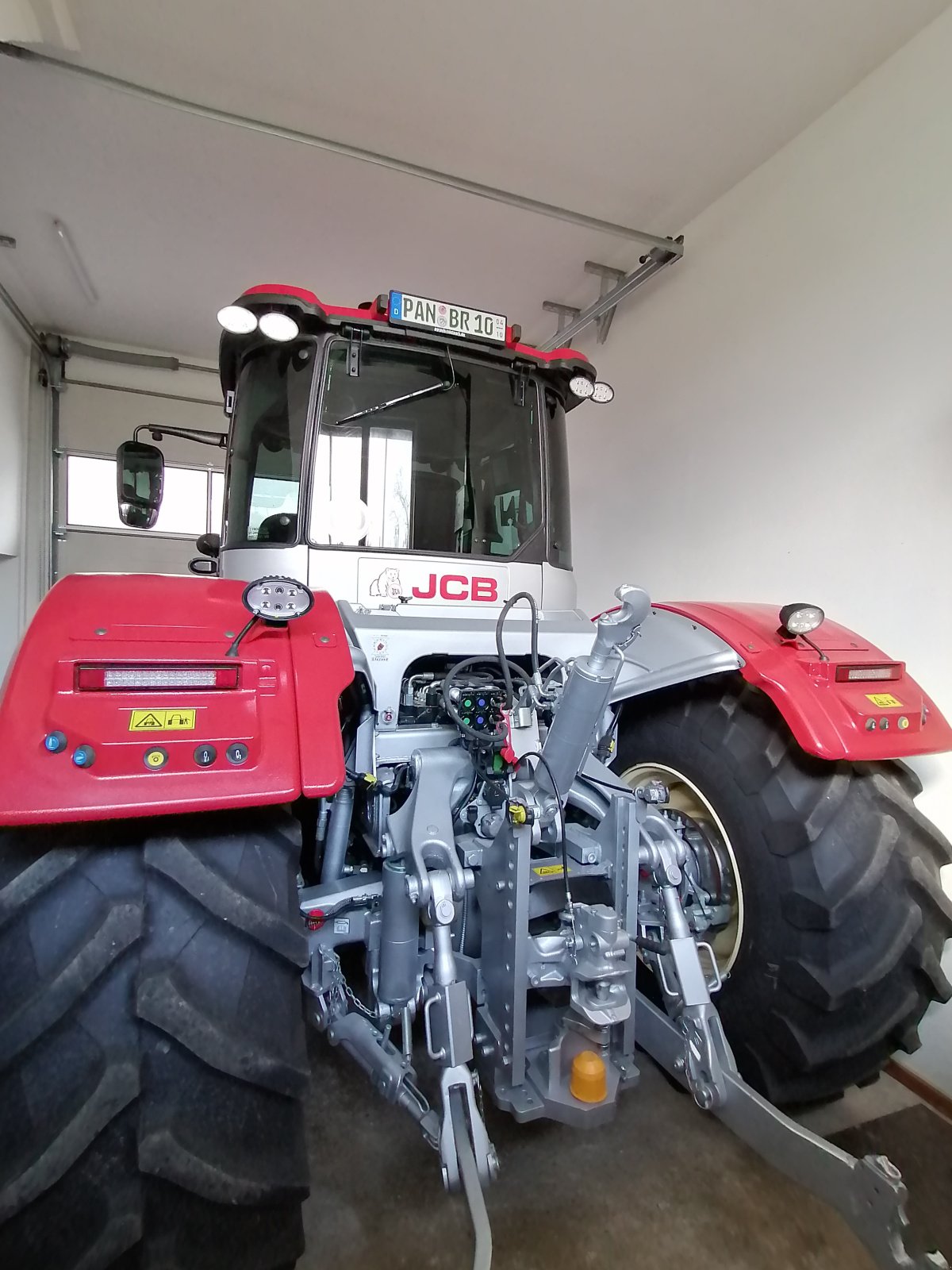 Traktor van het type JCB Fasttrac 4220, Gebrauchtmaschine in Bad Birnbach (Foto 5)