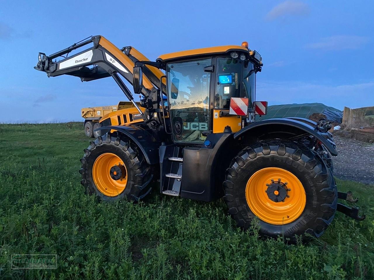 Traktor du type JCB JCB 4220, Gebrauchtmaschine en Idstein-Wörsdorf (Photo 1)