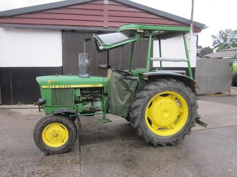 Traktor des Typs John Deere 1020, Gebrauchtmaschine in Ziegenhagen