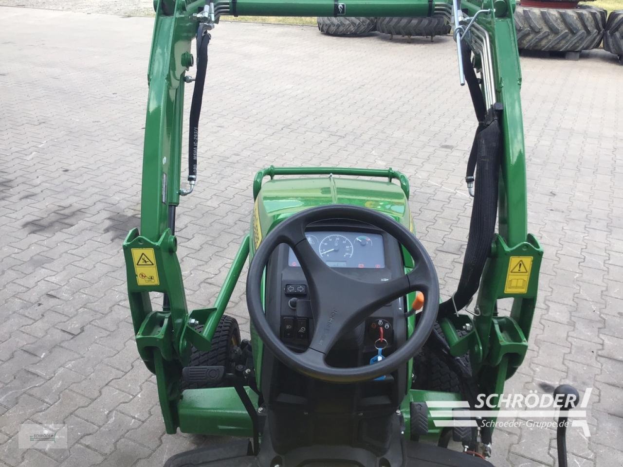 Traktor del tipo John Deere 1026 R, Gebrauchtmaschine en Wildeshausen (Imagen 4)