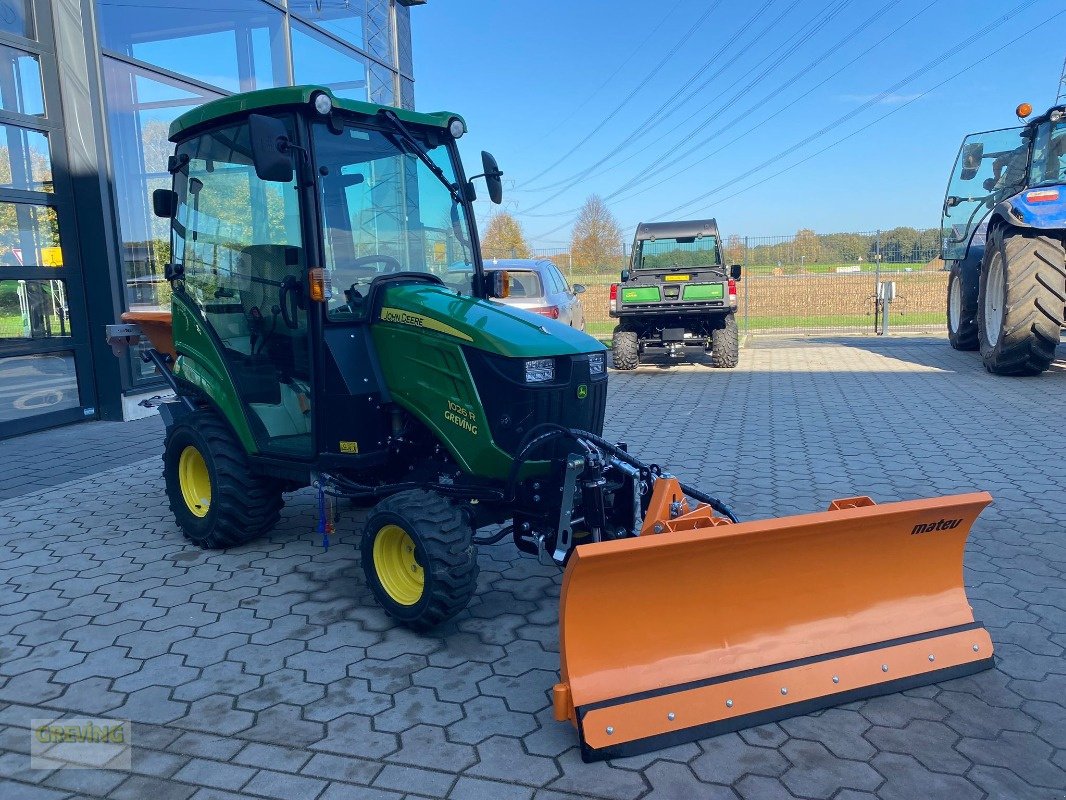 Traktor типа John Deere 1026R + Matev Schneeschild + Salzstreuer, Neumaschine в Heiden (Фотография 3)