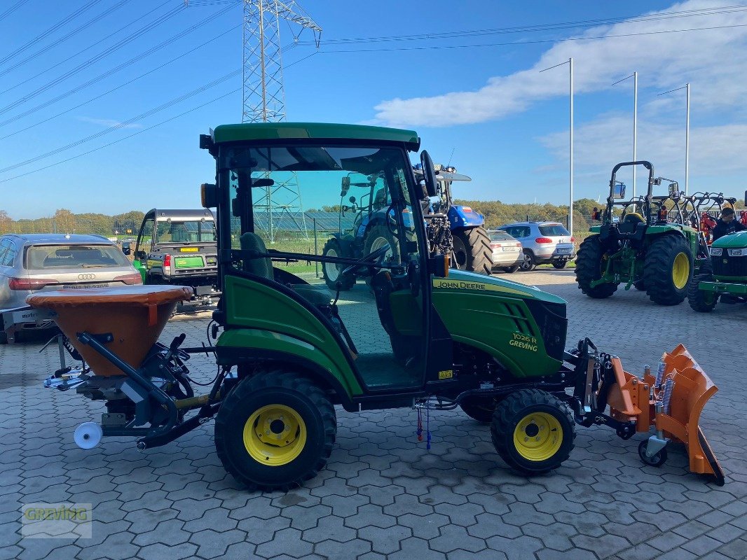 Traktor Türe ait John Deere 1026R + Matev Schneeschild + Salzstreuer, Neumaschine içinde Heiden (resim 4)