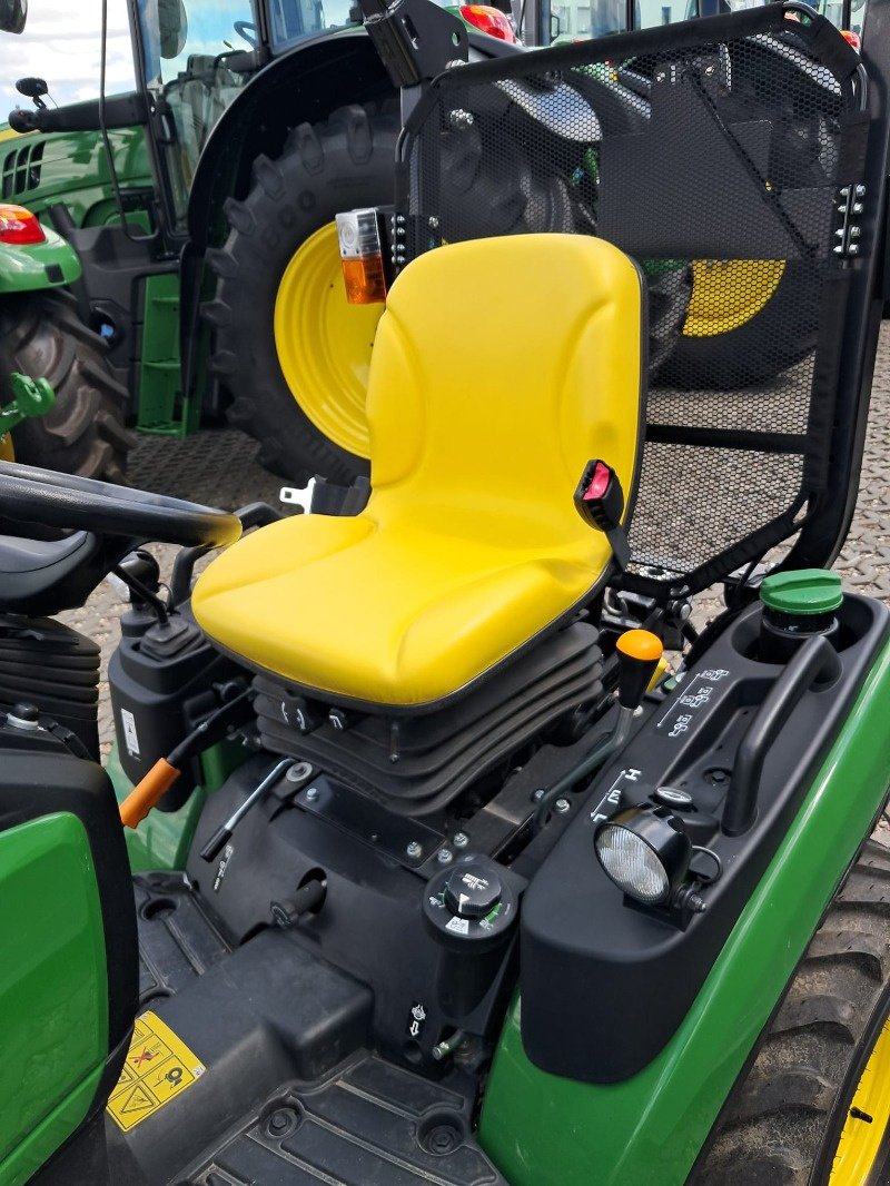 Traktor typu John Deere 1026R, Neumaschine w Mrągowo (Zdjęcie 8)