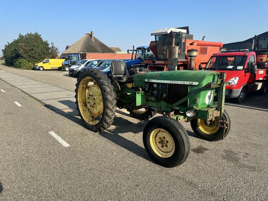 Traktor типа John Deere 1120, Gebrauchtmaschine в Callantsoog (Фотография 3)