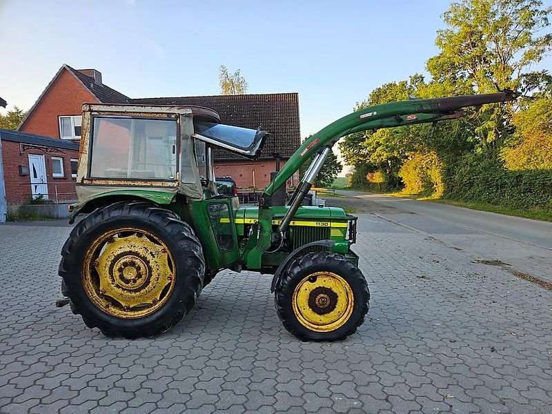 Traktor Türe ait John Deere 1130 mit Allrad und hydraulischer Lenkung. Tüv 25, Gebrauchtmaschine içinde Honigsee (resim 4)