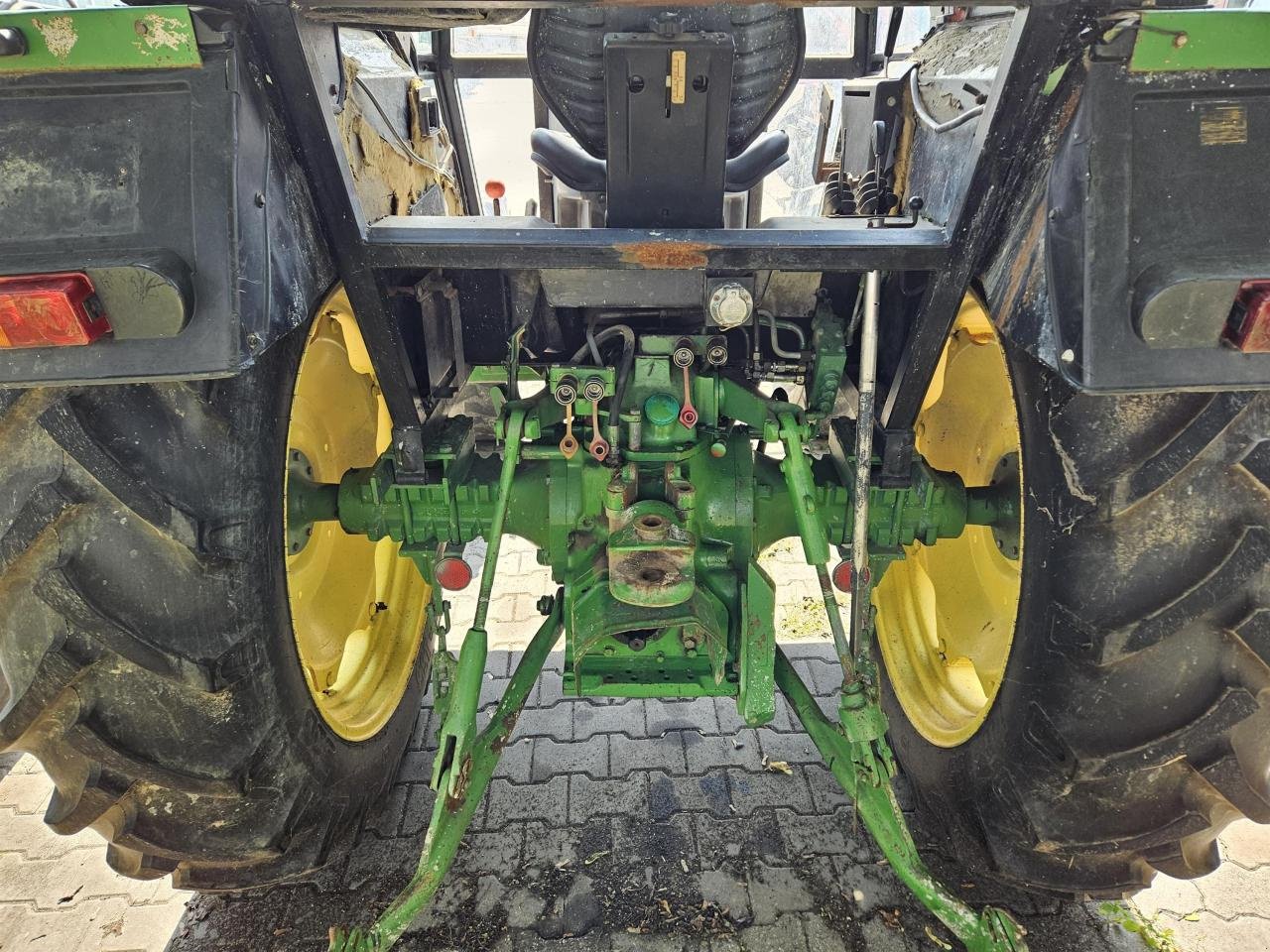 Traktor van het type John Deere 1640, Gebrauchtmaschine in Ampfing (Foto 3)