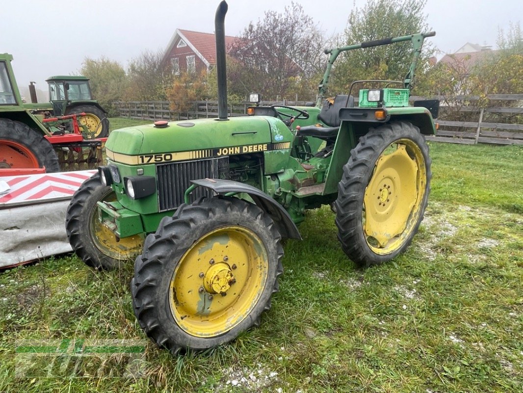 Traktor от тип John Deere 1750 A, Gebrauchtmaschine в Emskirchen (Снимка 1)