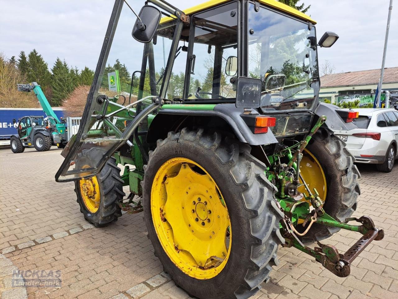 Traktor Türe ait John Deere 1750 Allrad, Gebrauchtmaschine içinde Schirradorf (resim 3)