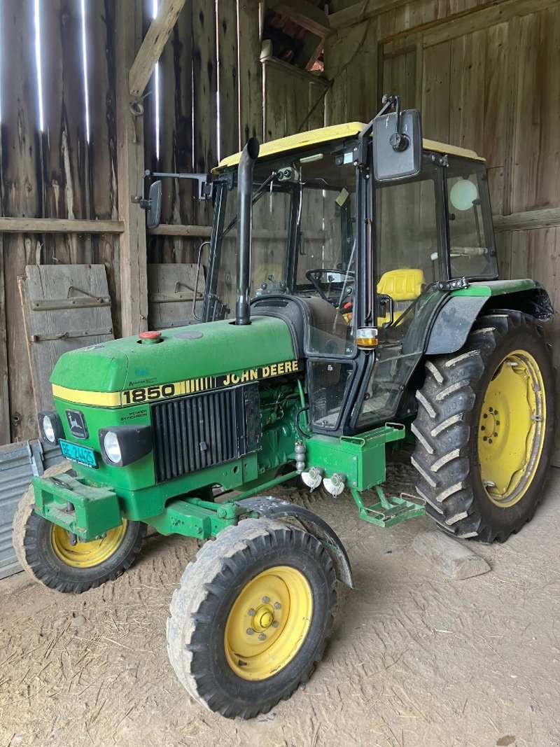 Traktor van het type John Deere 1850, Gebrauchtmaschine in Ersingen (Foto 3)