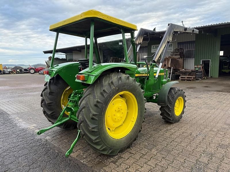 Traktor des Typs John Deere 2030 Allrad mit Frontlader, Gebrauchtmaschine in Steinau  (Bild 4)