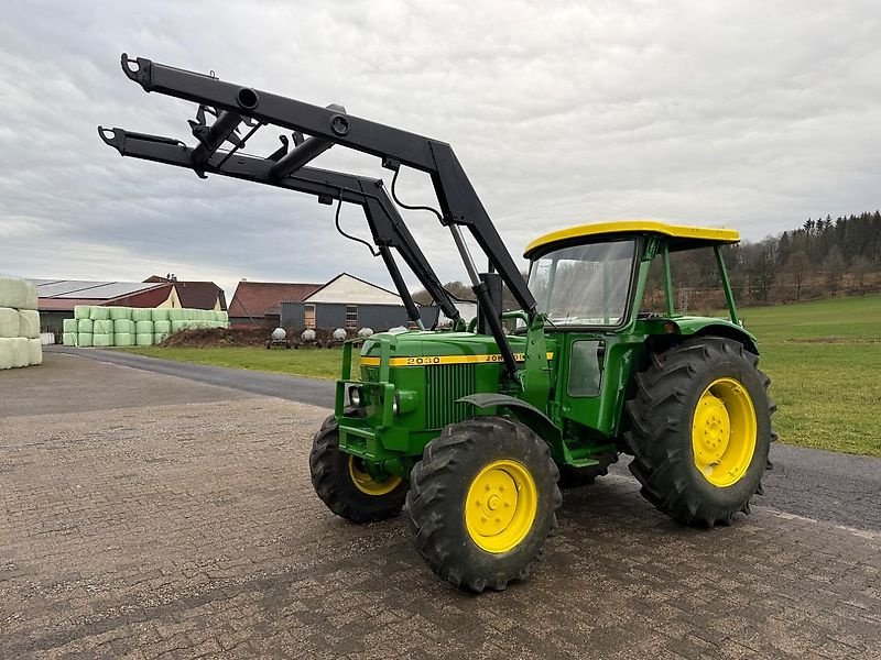 Traktor des Typs John Deere 2030 Allrad mit Frontlader, Gebrauchtmaschine in Steinau  (Bild 8)