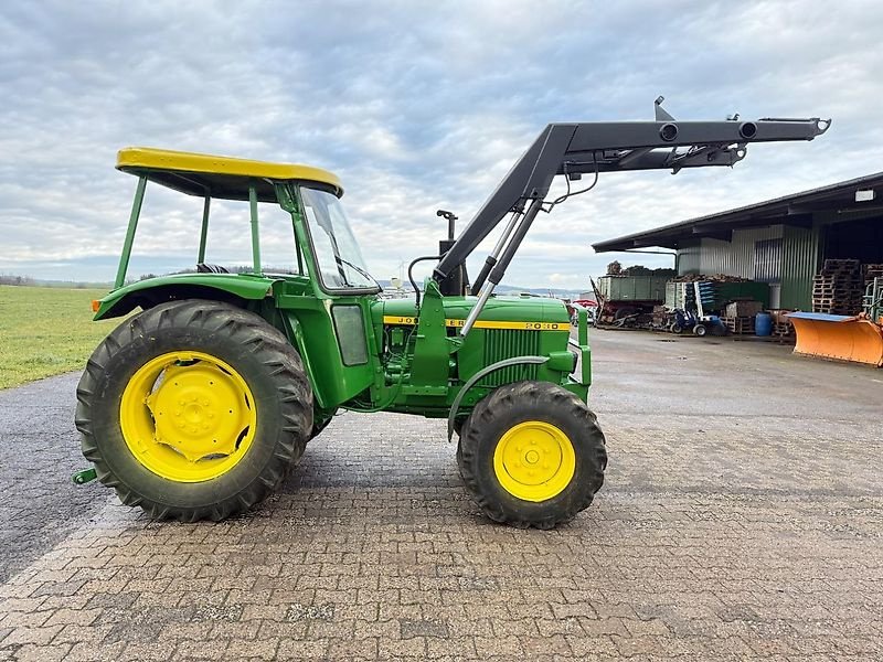 Traktor des Typs John Deere 2030 Allrad mit Frontlader, Gebrauchtmaschine in Steinau  (Bild 3)