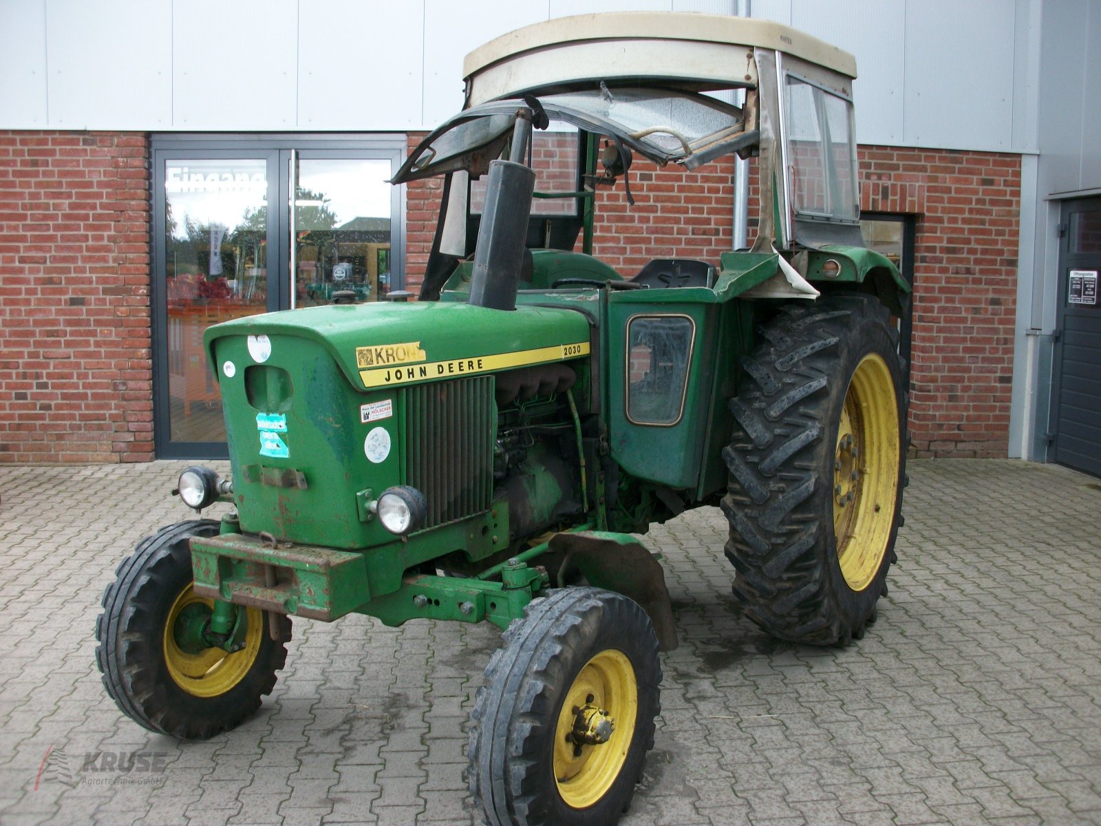 Traktor des Typs John Deere 2030 S, Gebrauchtmaschine in Fürstenau (Bild 2)