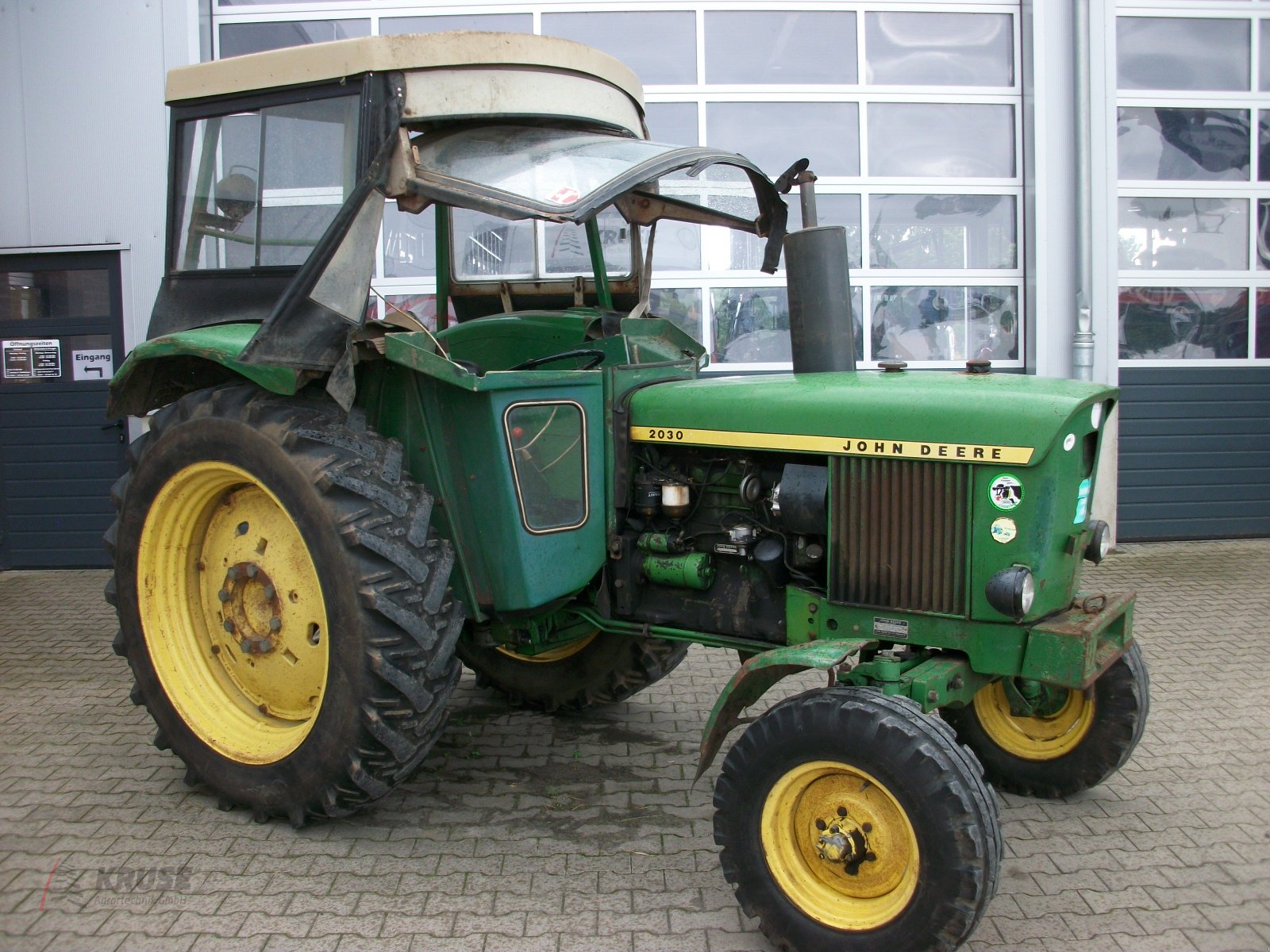 Traktor des Typs John Deere 2030 S, Gebrauchtmaschine in Fürstenau (Bild 4)