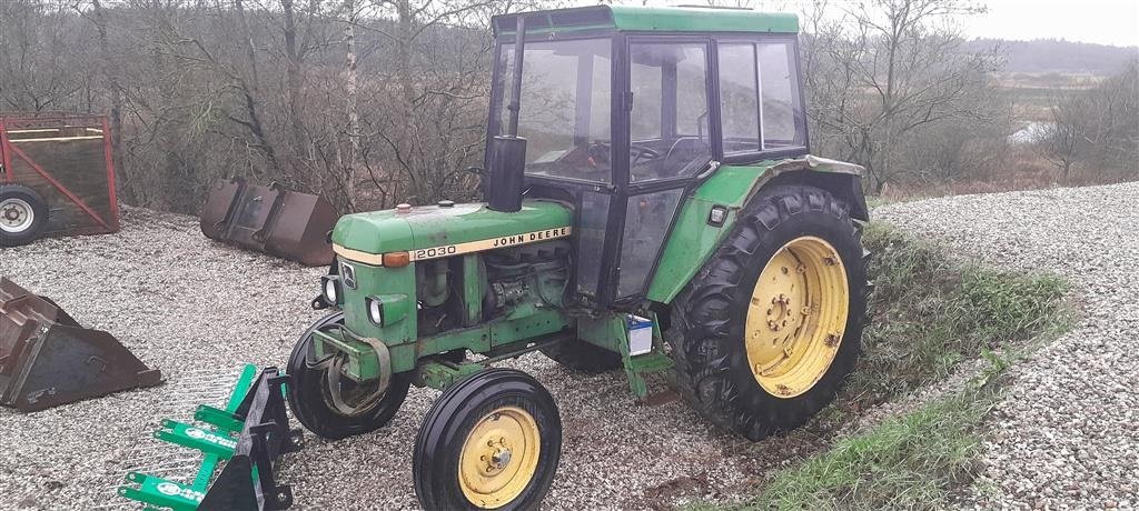 Traktor of the type John Deere 2030, Gebrauchtmaschine in Møldrup (Picture 1)